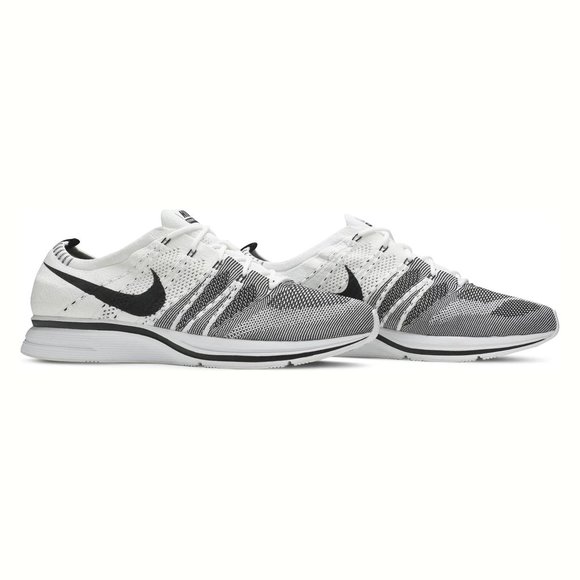 Nike Flyknit Trainer 2017 Mens White Black SIZE: 11.5 (New With Box) - Picture 1 of 5